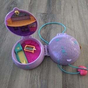 Polly Pocket Double Play Skating